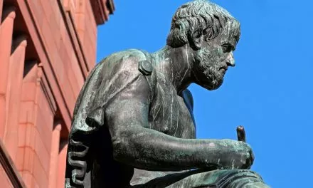 Jalan Tengah Aristoteles